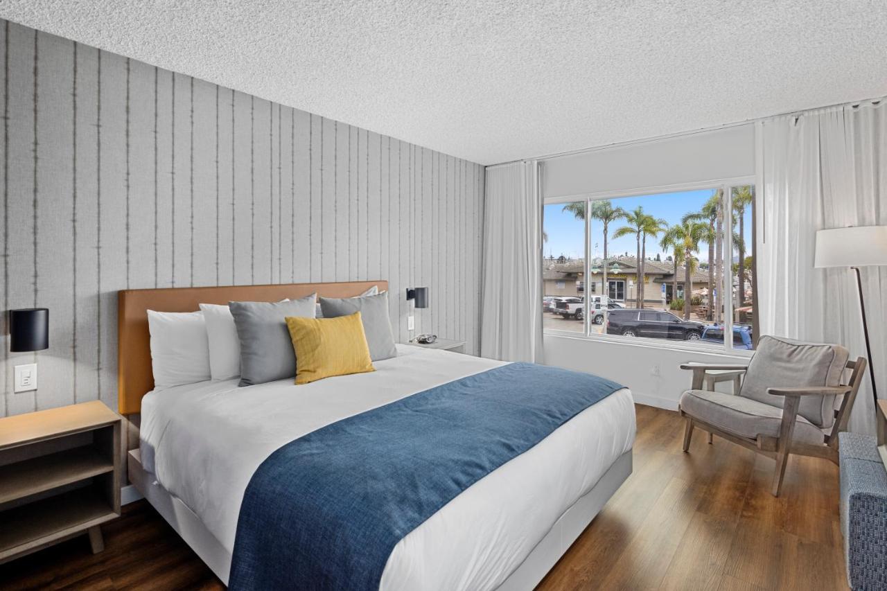Kamer met Kingsize Bed en Uitzicht op Zee