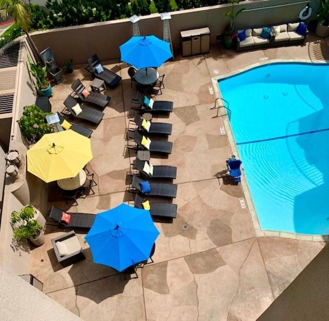 Deluxe Zimmer, 1 Kingsize-Bett, Balkon, seitlicher Meerblick
