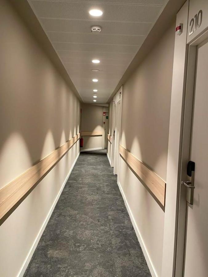 Suite with Two Double Beds, Sofa Bed and Trundle Bed - Hearing Accessible
