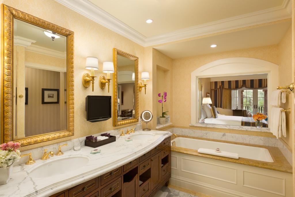 Signature Poolside King Room Private Terrace Ground Floor