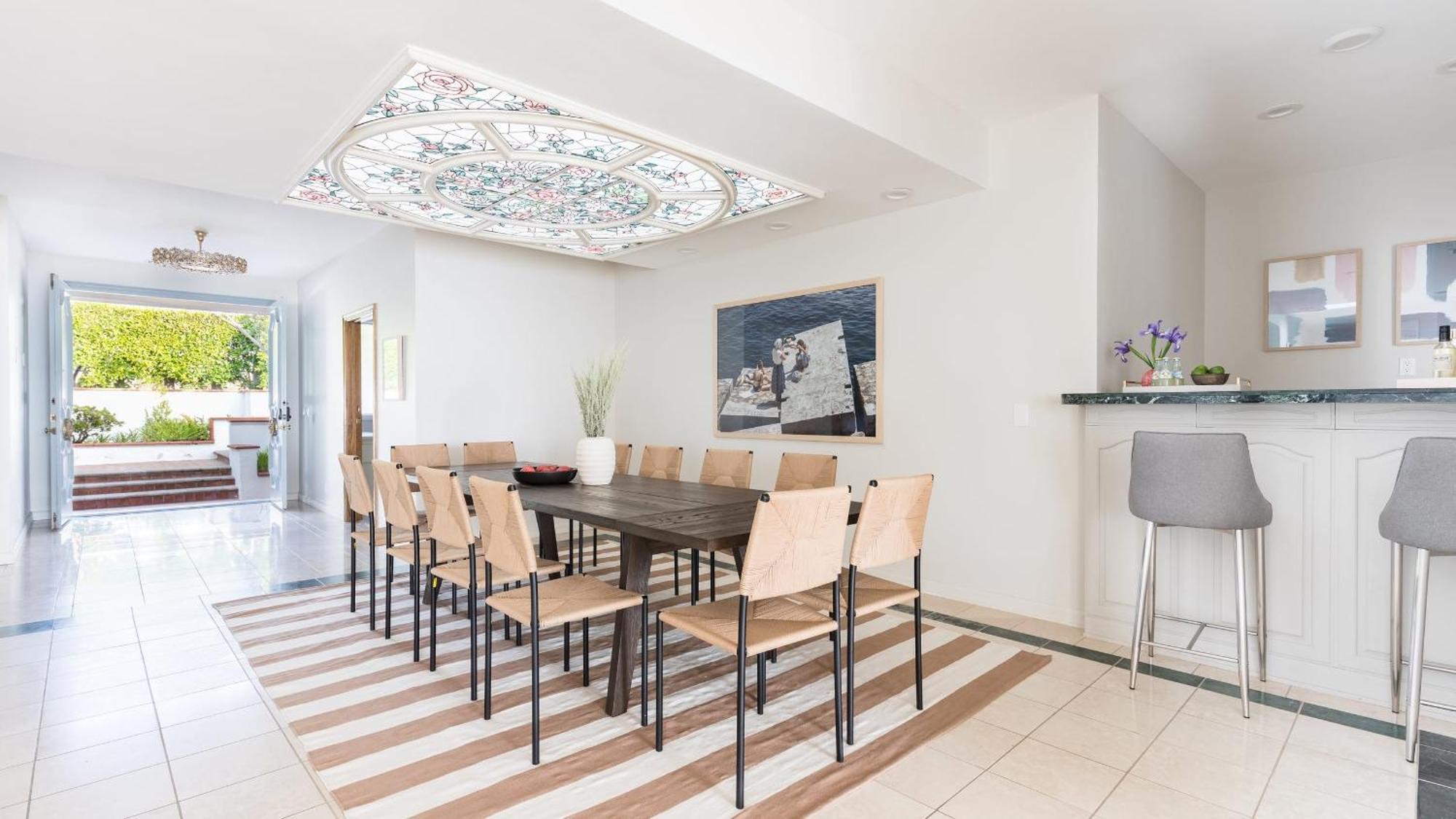 Seven-Bedroom House,1708322024:JPEG