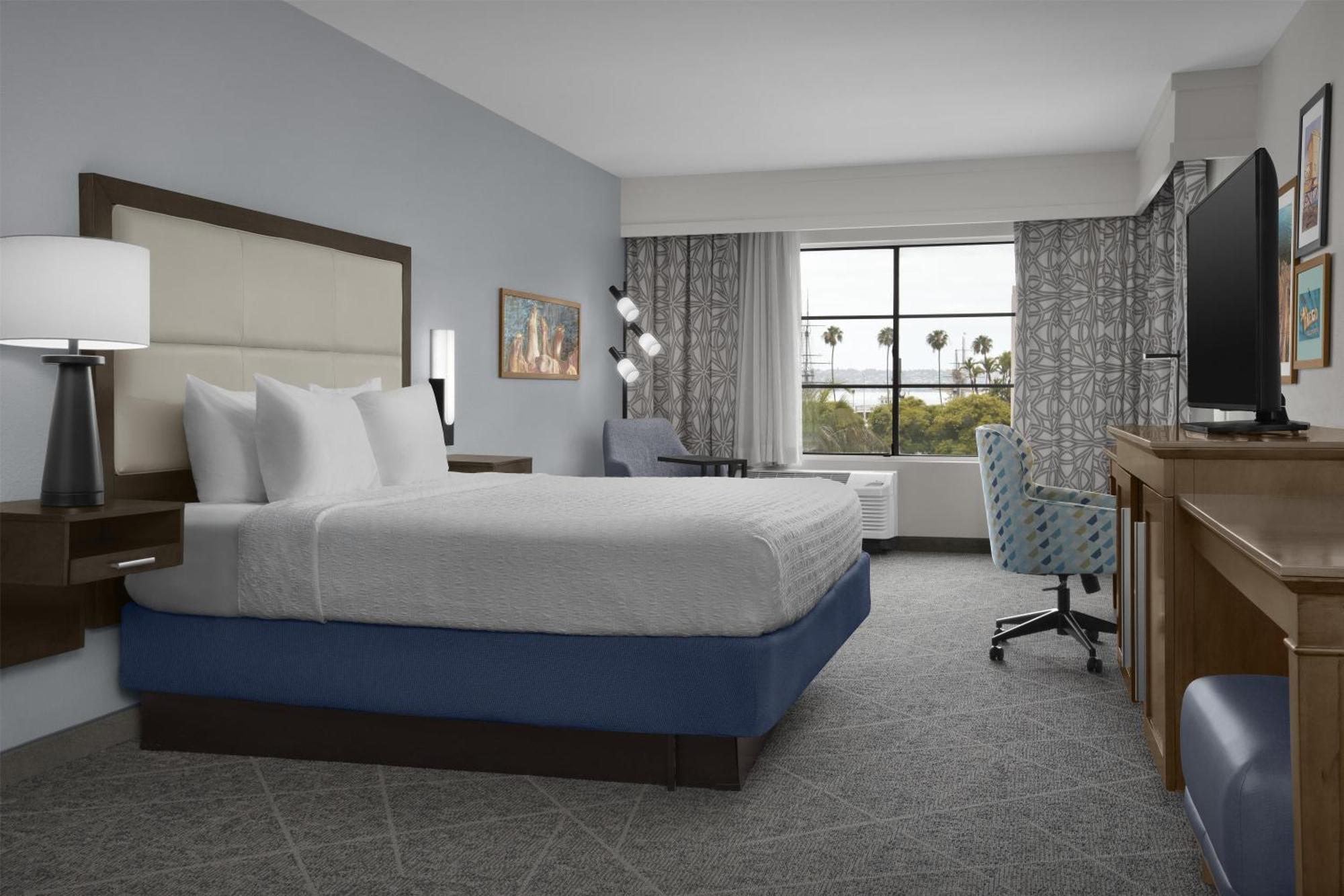One-Bedroom King Suite Non-Smoking