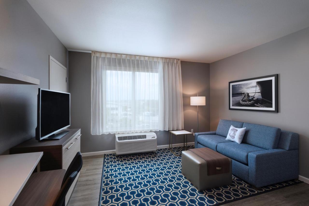 Suite met 1 Slaapkamer met 1 Queensize Bed en Slaapbank