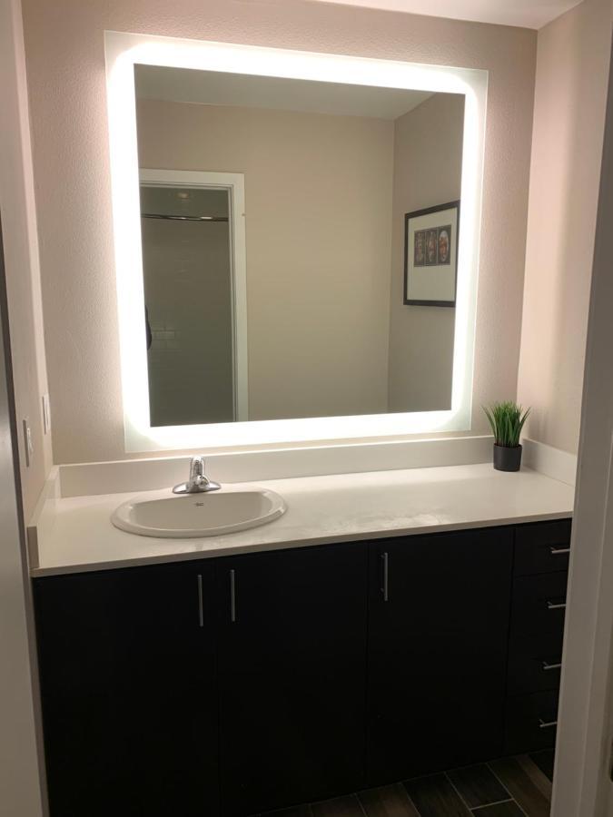 One-Bedroom Apartment,995239759:JPEG