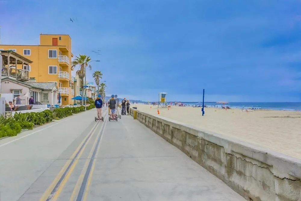 Manhattan Shores 1C Apts-1