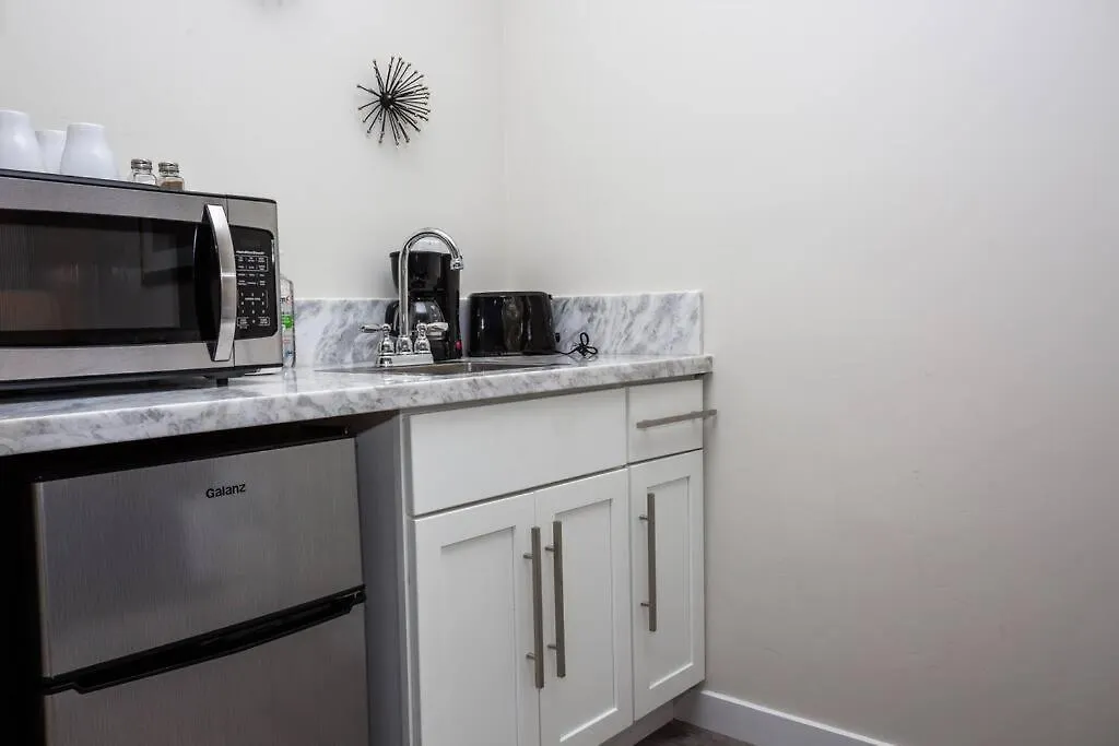 Studio With Large Balcony- San Diego Gateway-1