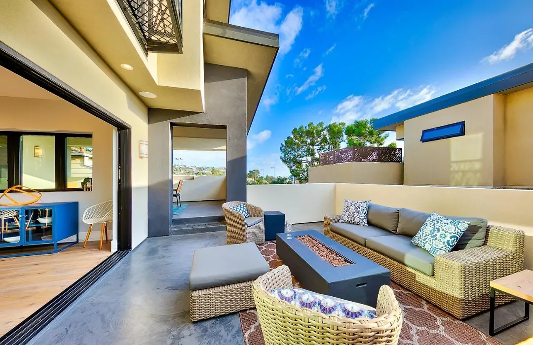 Sunny Shores-1
