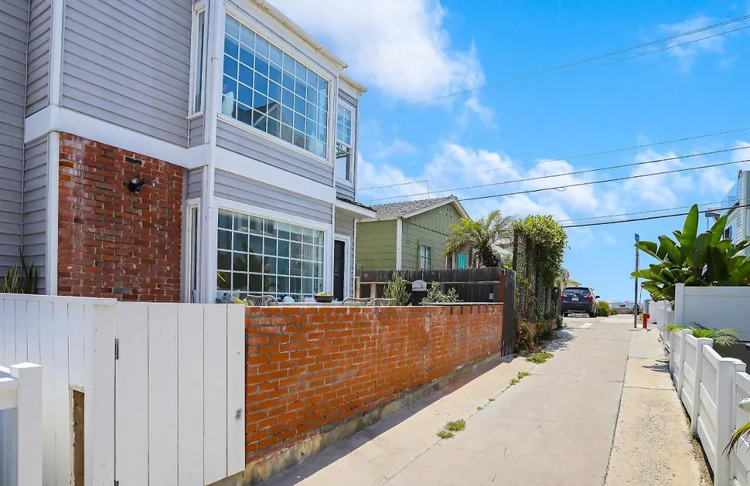 Seagirt Villa-1