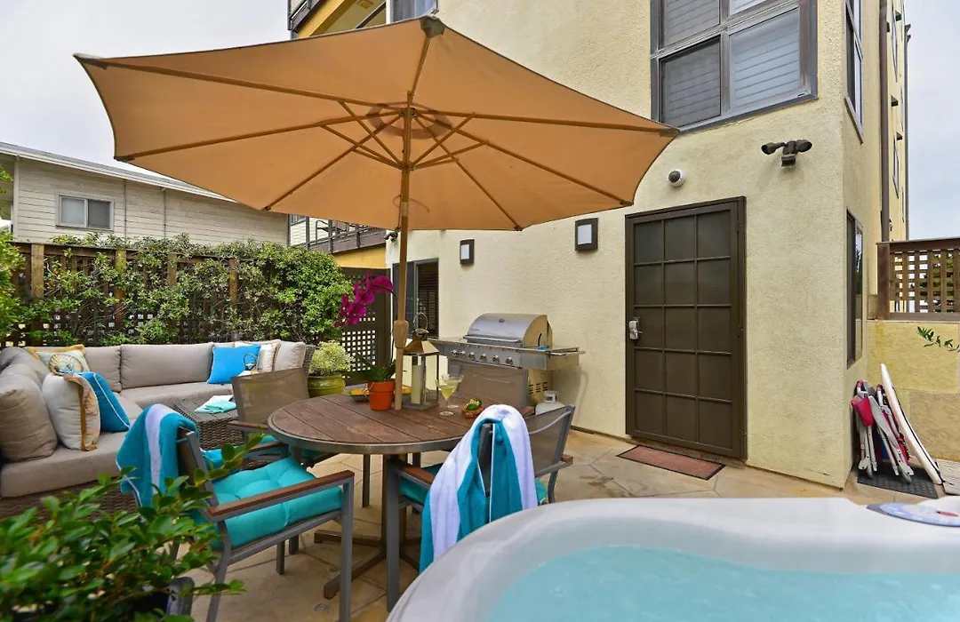 La Jolla Village Condos-1