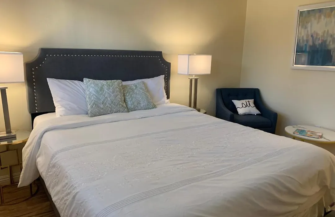 Enjoy Big Charming House In Paradise Hills San Diego-1