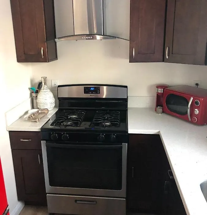 5051 House 3Bedroom. Sleeps 8-1