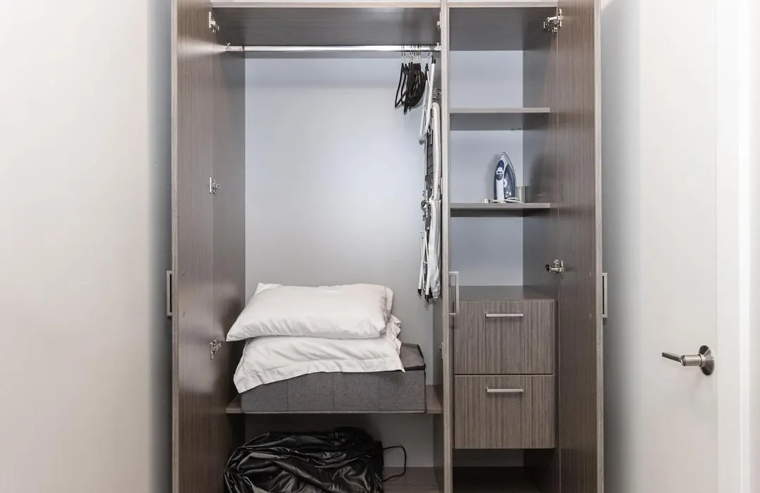 New Sunny Chic Apt 3 Blocks To All. Parking, Cable-1