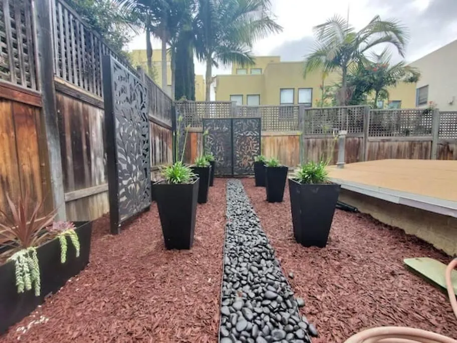 Bright Studio Gaslamp! Super Close To Balboa Park Located Near San Diego Downtown!-1