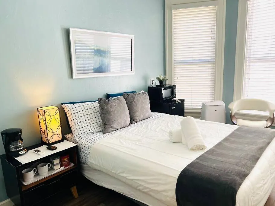 Modern Studio For Two San Diego Downtown Perfect For Travelers And Couples Gaslamp!-1