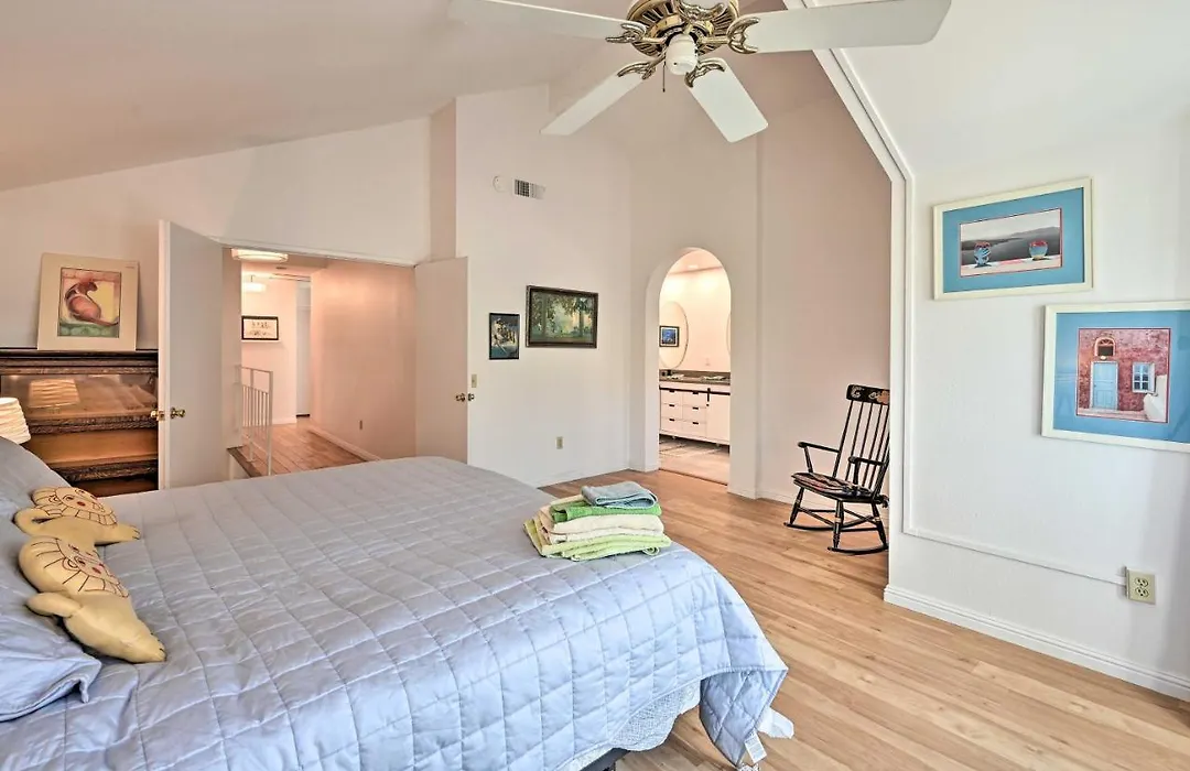 Spacious San Diego House W/ Yard + Patio!-1