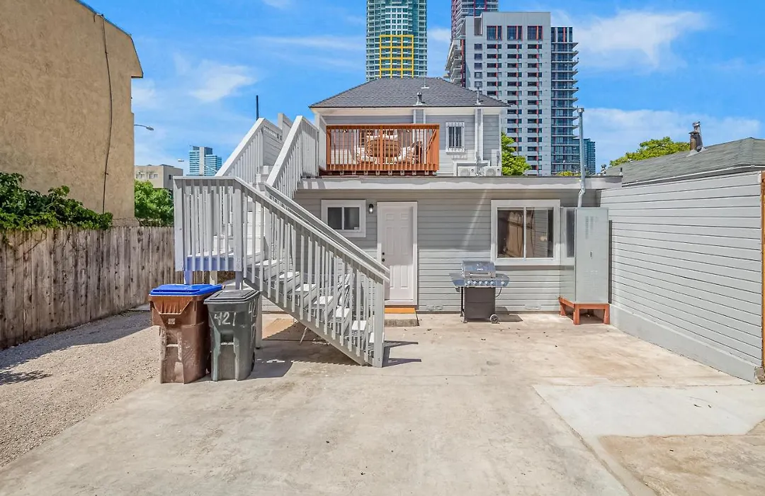 Downtown Beauty - Unit B-1