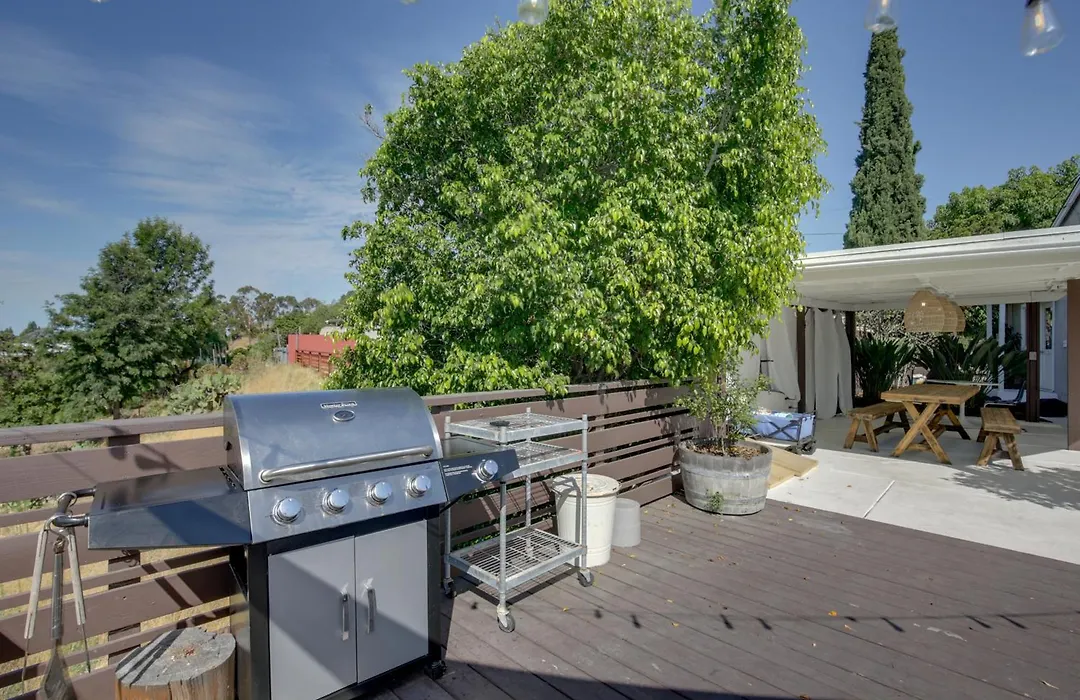 San Diego Gem With Private Hot Tub, Close To Dtwn!-1