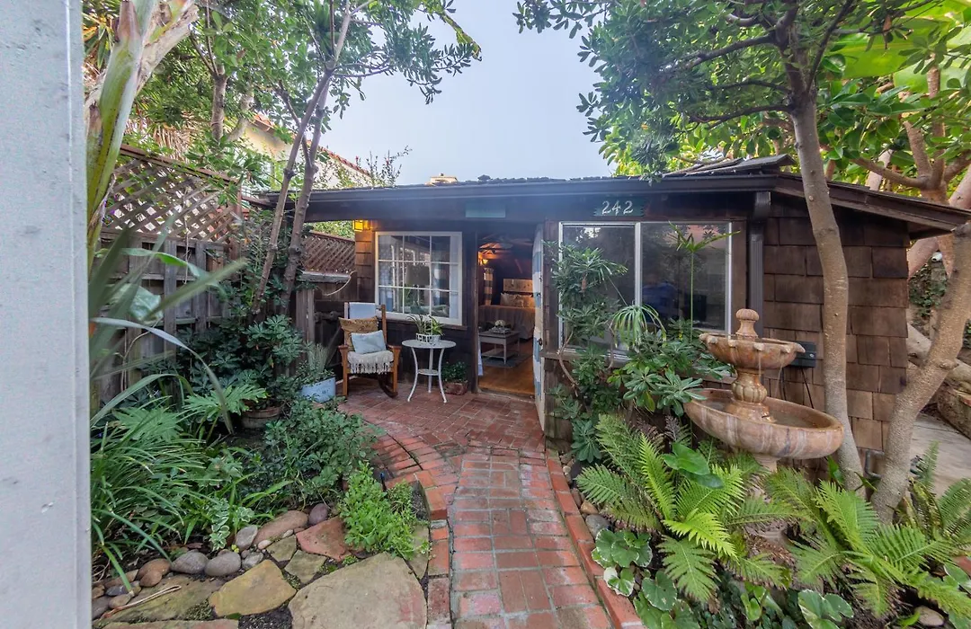 Redwood Hollow Cottages-1