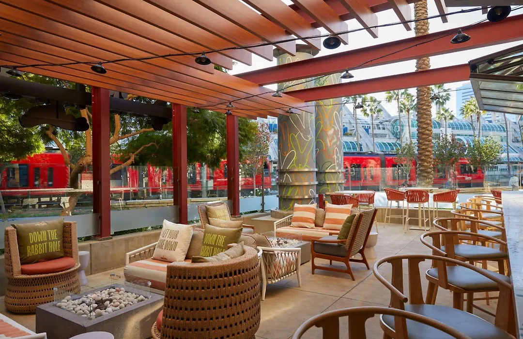 Hilton San Diego Gaslamp Quarter-1