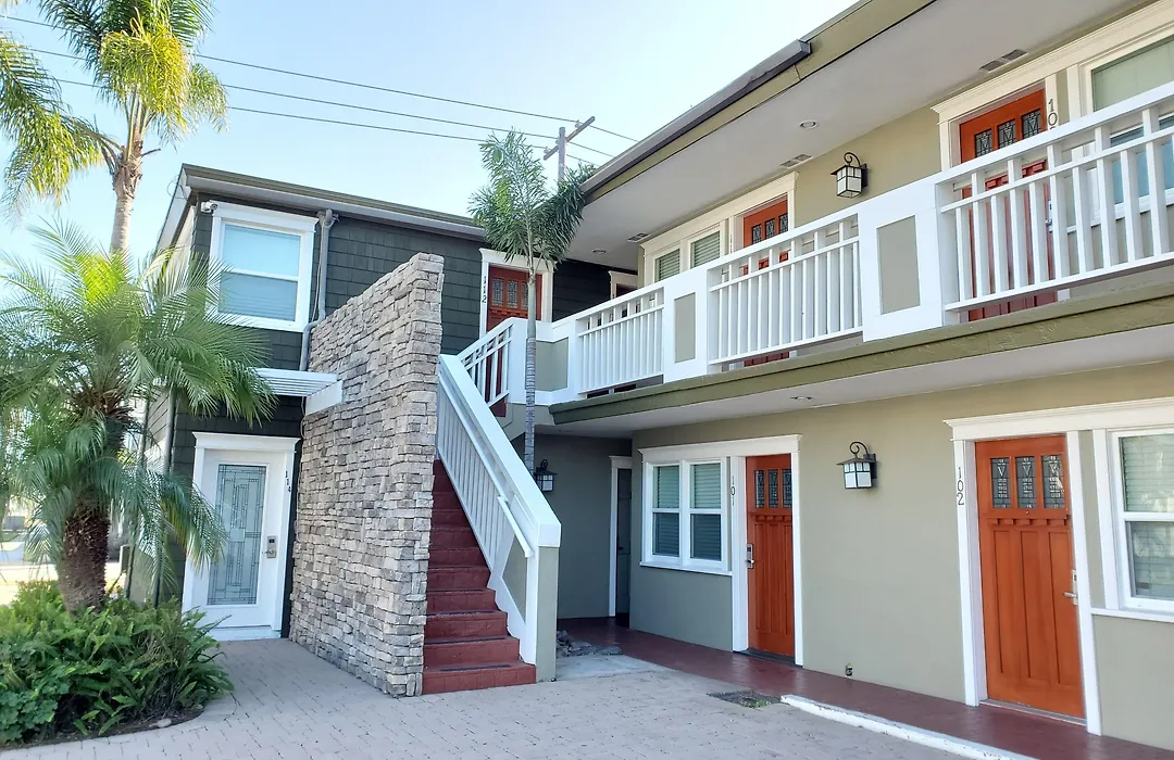 Coronado Island Inn-1