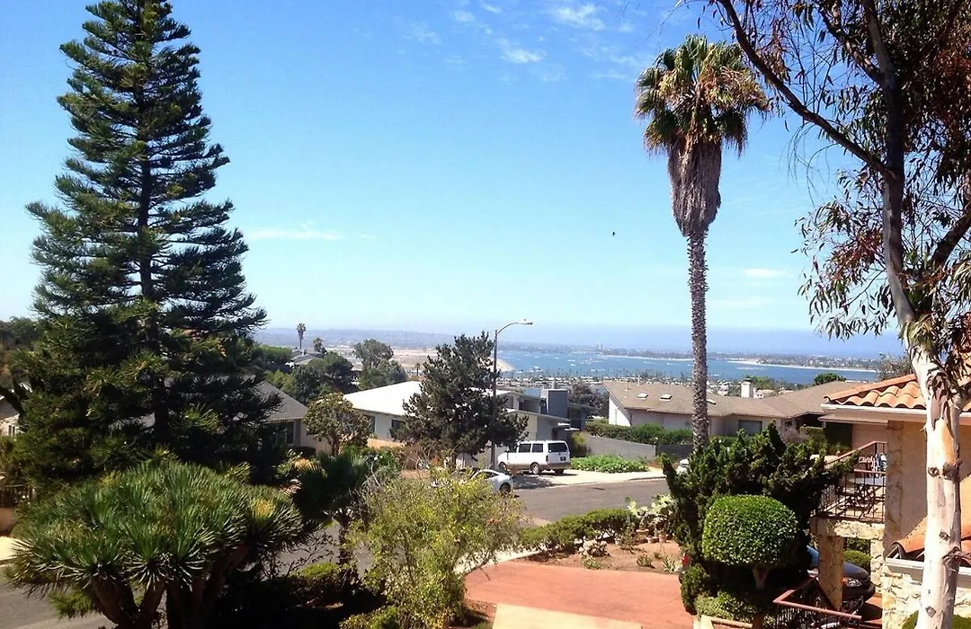3 Bedrooms Guest House, Pacific Beach, Sea World, Downtown,& 3 Bus Lines-3-1