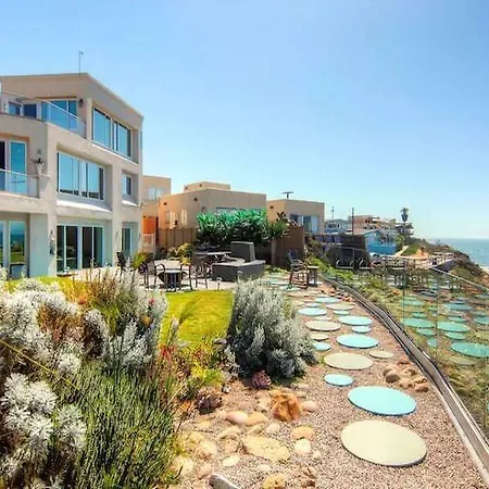House By The Ocean-2