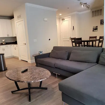 Amazing Vacation & Shopping In San Diego 2 Suits And 3 Bath Fb1-3