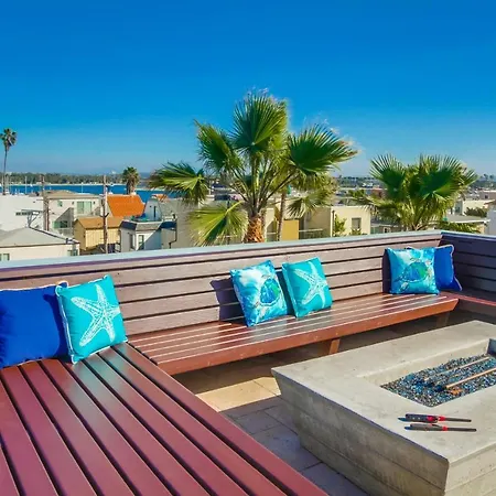 Ocean Breeze 1 Apts-3