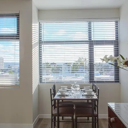 The Most Beautiful Bay View From 1 Bedroom Apt-2
