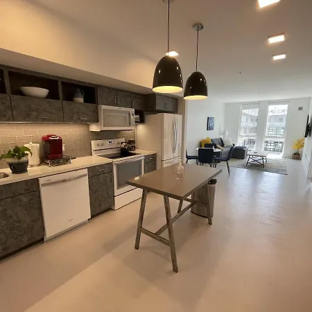 Modern 2 Bedroom Downtown San Diego-3