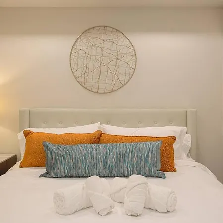 3 Floor Townhouse Next To Downtown Max 12 Sleepers-3