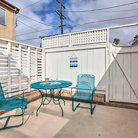 Central Pacific Beach Studio - Steps To The Bay!-3