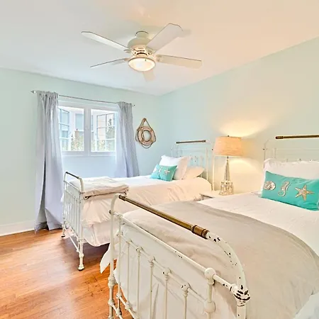 Seashell Cottage-3