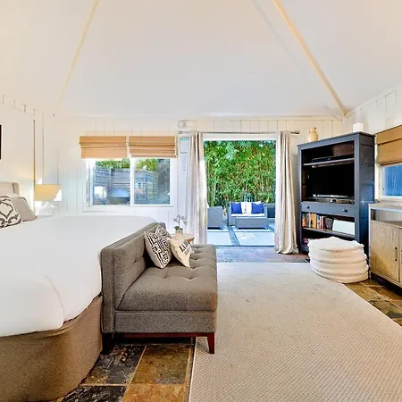 Secluded Windansea Beach Rental Cottage-2