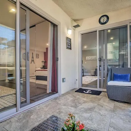 Contemporary San Diego Gem W/ Community Pool!-2