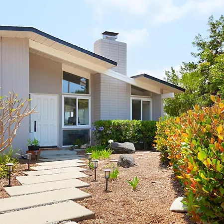 Pacifica Escape-3