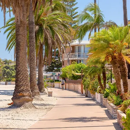 Mission Beach Getaway-2