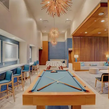 Luxury Designer Suite With Rooftop Pool, Gym-3