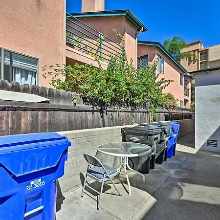 Stylish San Diego Apartment With Smart Tv!-3