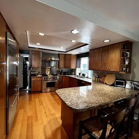 Luxe Home For Your Family-3