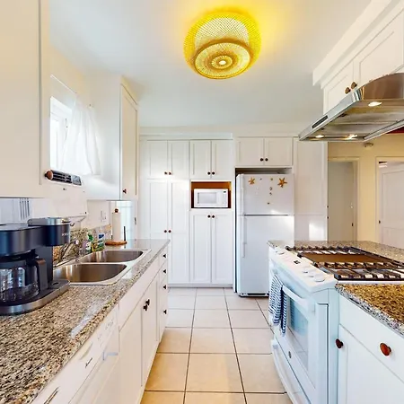 Sail Away Beach Bungalow-3