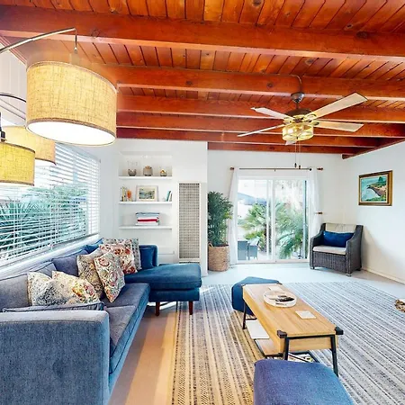 Sail Away Beach Bungalow-2