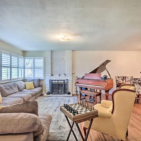 San Diego Home With Private Backyard And Patio!-3