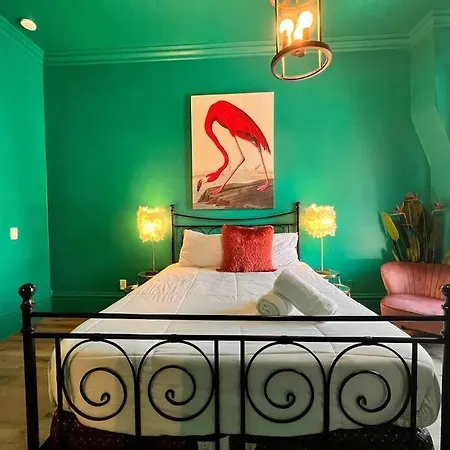 Adorable And Cozy Studio Right Next To Gaslamp District! Perfectly Located Near Downtown Of San Diego!-2