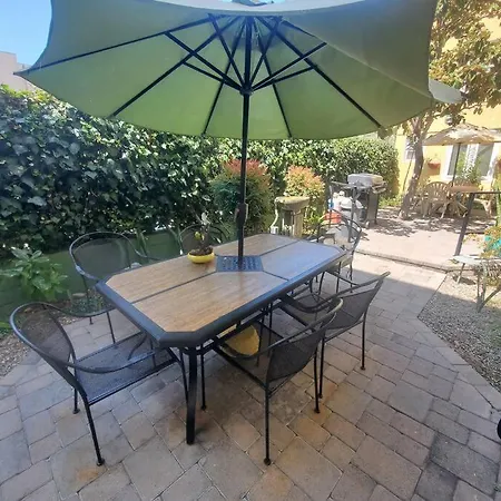 Modern Live-Edge Studio Gaslamp District! Prime Prime Location! Located Near San Diego Downtown!-2