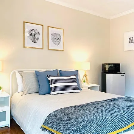 Stylish Studio Gaslamp District Easy Check-In & Fast Wifi Located Near Downtown!-3