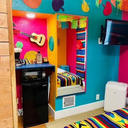 Beautifully Decorated Studio Gaslamp District! Located In The Heart Of San Diego Downtown!-2