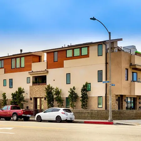 Modern Luxury Compound-3