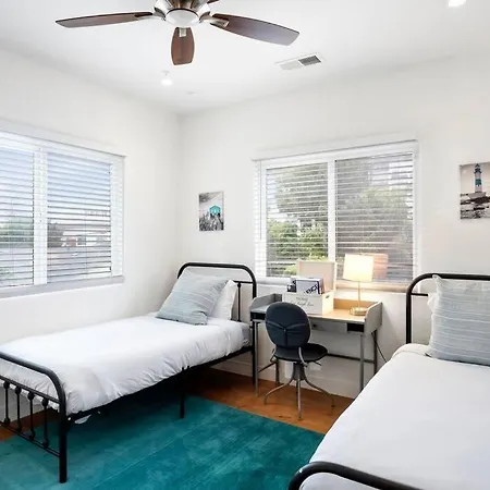 Enjoy Sunsets On Rooftop Deck W/Ocean Views-2