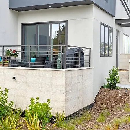 Upscale Modern Triplex Townhouse Balboa Park View-3